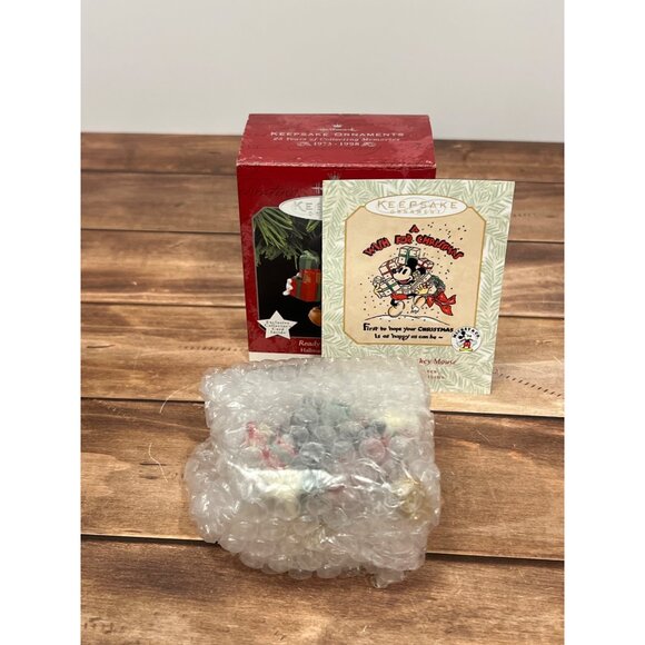 1998 HALLMARK KEEPSAKE ORNAMENT QXD4006 READY FOR CHRISTMAS MICKEY & CO. ARCHIVE - Picture 5 of 11